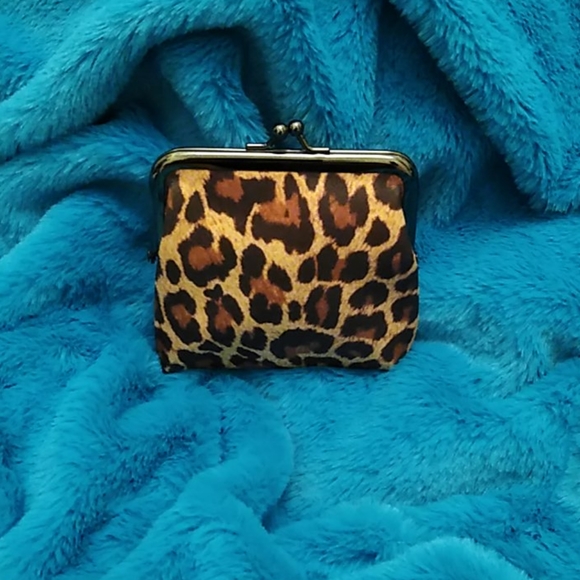 Underground Royal Handbags - Leopard Coinpurse